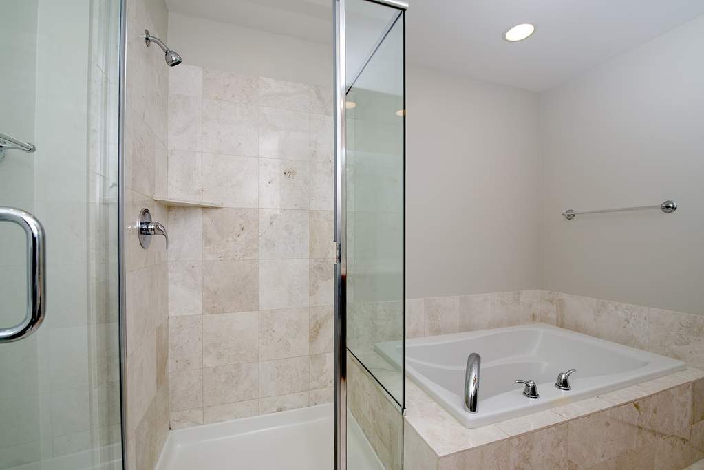 600 N Lake Shore Drive #3303 Chicago, Illinois 60611 - Image 6
