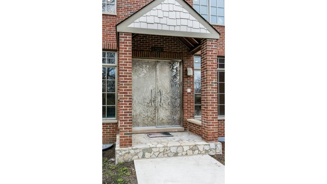 4756 W Bryn Mawr Avenue Chicago, Illinois 60646 - Image 2