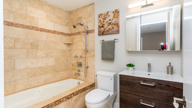 4756 W Bryn Mawr Avenue Chicago, Illinois 60646 - Image 33