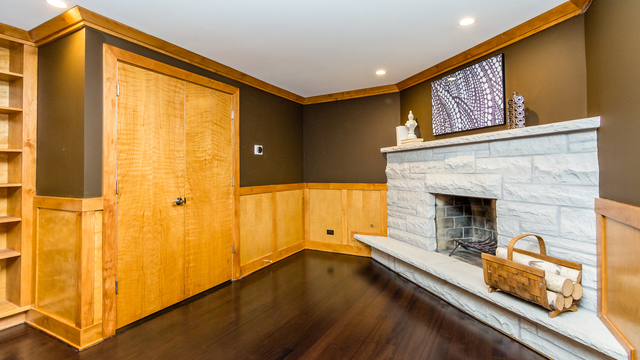 4756 W Bryn Mawr Avenue Chicago, Illinois 60646 - Image 36