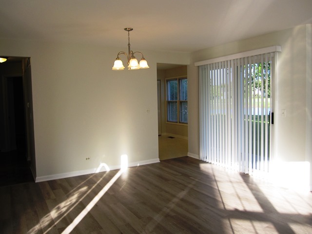 324 N Satinwood Court #324 Buffalo Grove, Illinois 60089 - Image 17