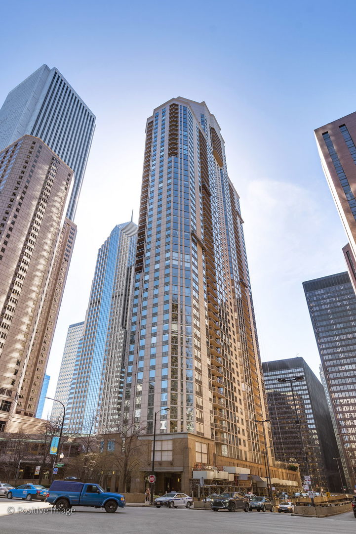 222 N Columbus Drive #2904 Chicago, Illinois 60601 - Image 1