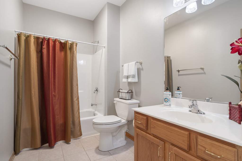 320 Delnor Glen Drive St. Charles, Illinois 60174 - Image 11