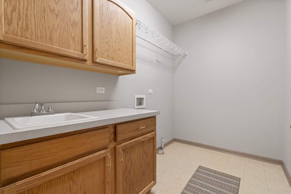 320 Delnor Glen Drive St. Charles, Illinois 60174 - Image 12