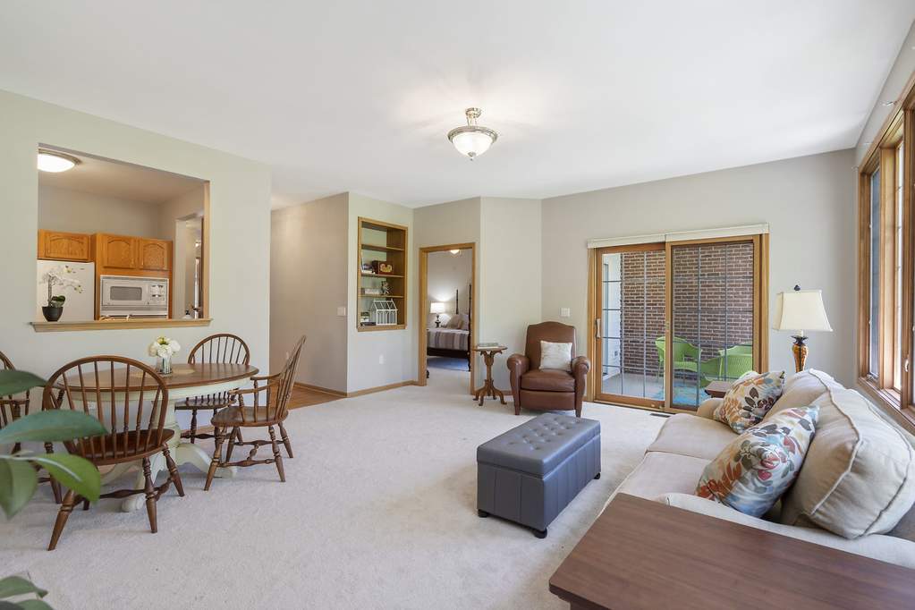 320 Delnor Glen Drive St. Charles, Illinois 60174 - Image 5