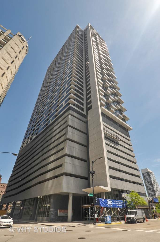 235 W Van Buren Street #3117 Chicago, Illinois 60607 - Image 1