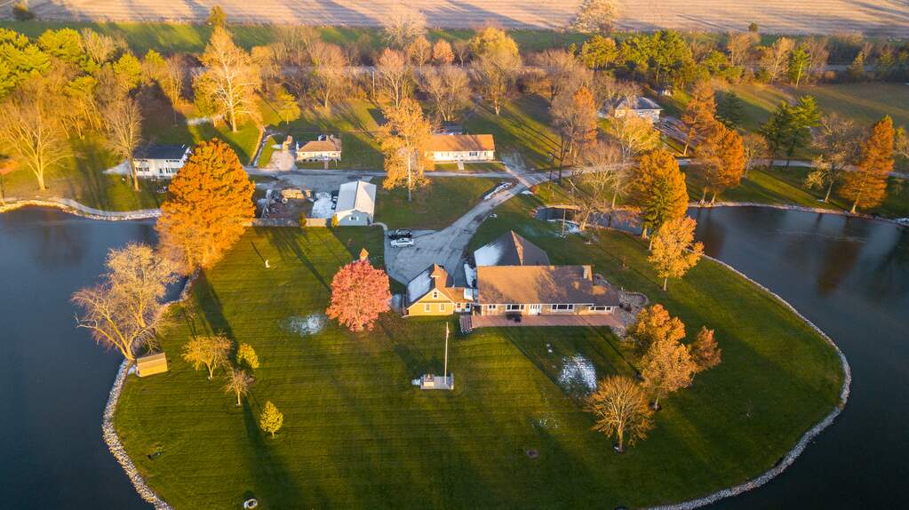 12211 Parrish Avenue Cedar Lake, IN 46303 MLS 10145541 properties