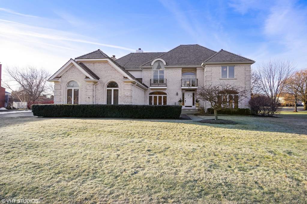 18150 W Pond Ridge Circle Gurnee, Illinois 60031 - Image 1