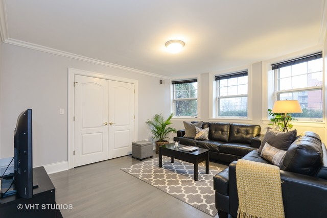 240 Lee Street #G Evanston, Illinois 60202 - Image 2