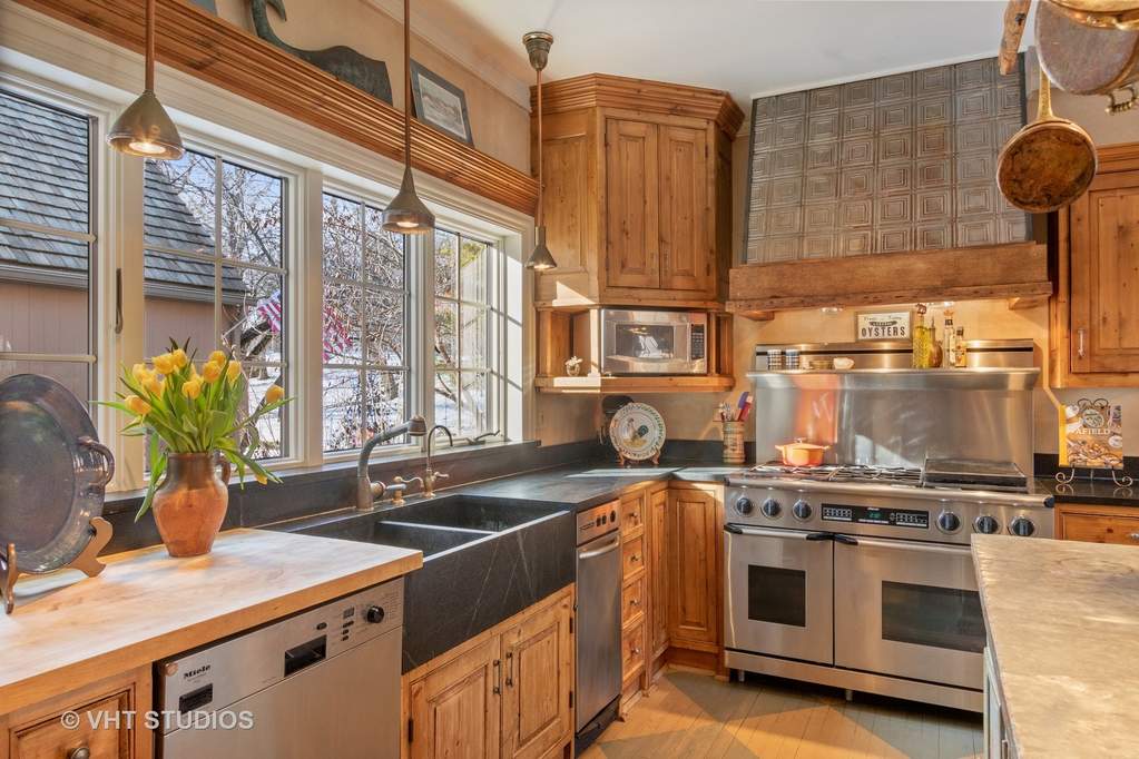 25130 N Cayuga Trail Lake Barrington, Illinois 60010 - Image 9