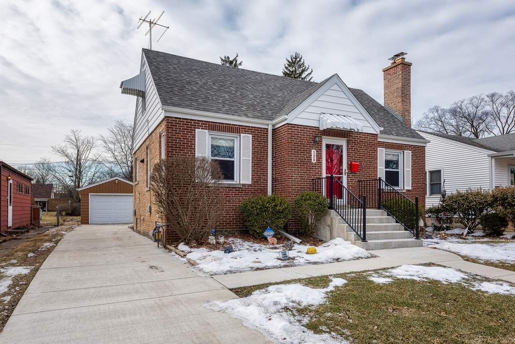 125 E Madison Street Villa Park, IL 60181 MLS 10278906 properties