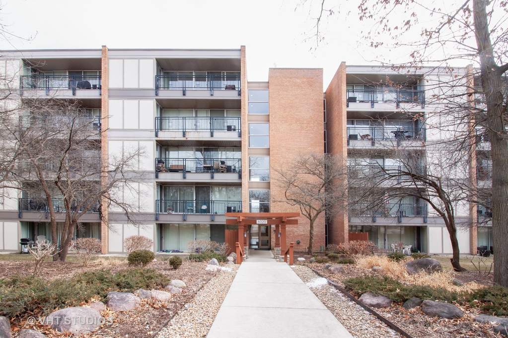 6020 Oakwood Drive #5G Lisle, Illinois 60532 - Image 1