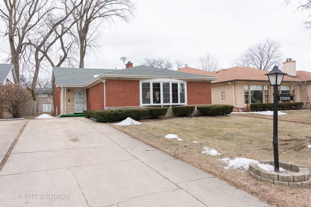4836 W Coyle Avenue Lincolnwood, IL 60712 MLS 10301912 properties