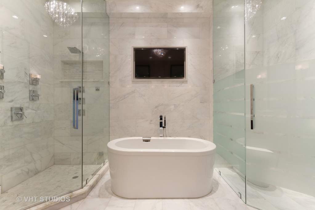 401 N Wabash Avenue #86B Chicago, Illinois 60611 - Image 24