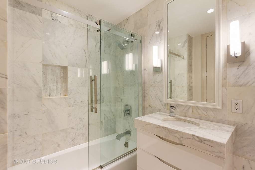 401 N Wabash Avenue #86B Chicago, Illinois 60611 - Image 27