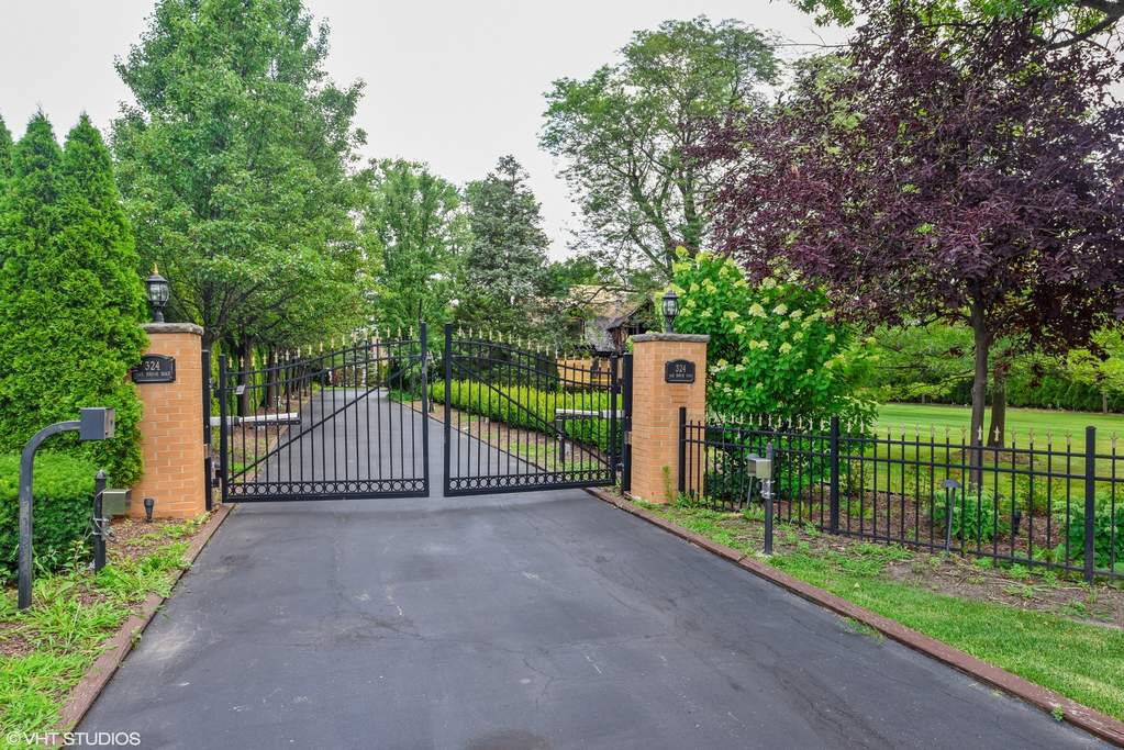 324 Oak Brook Road Oak Brook, IL 60523 MLS 10319836 properties