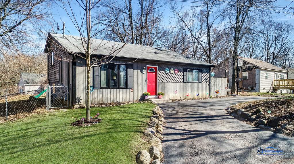 19 Hill Road Fox Lake, Illinois 60020 - Image 1
