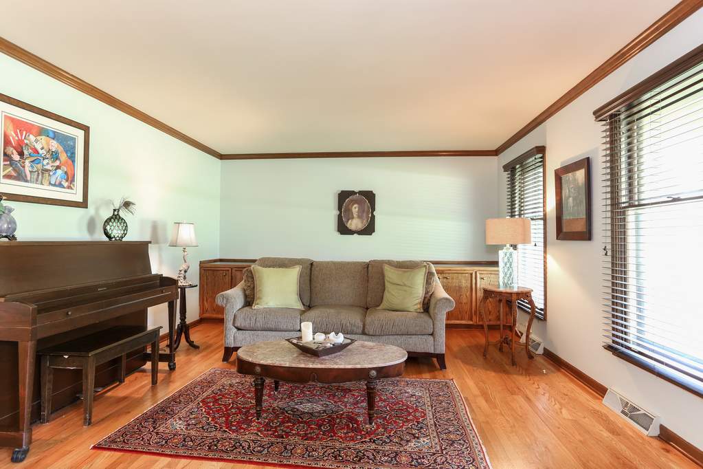 28W210 Cantigny Drive Winfield, Illinois 60190 - Image 16
