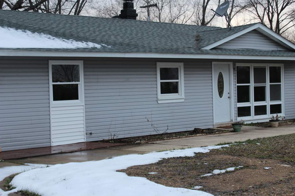 1209 N Chapel Hill Road Mchenry, Illinois 60051 - Image 1