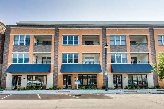 229 Park Avenue #410 Clarendon Hills, Illinois 60514 - Image 1