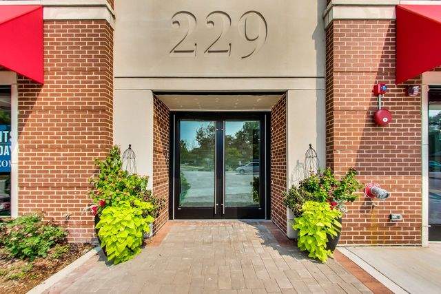229 Park Avenue #410 Clarendon Hills, Illinois 60514 - Image 6