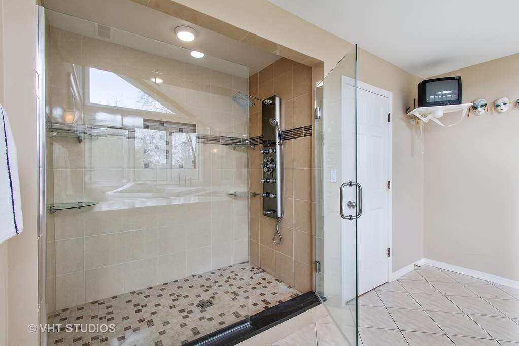 309 Dundee Road Barrington, Illinois 60010 - Image 17