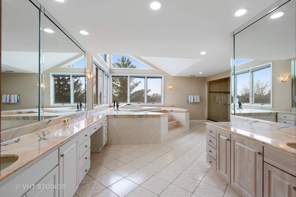 309 Dundee Road Barrington, Illinois 60010 - Image 18