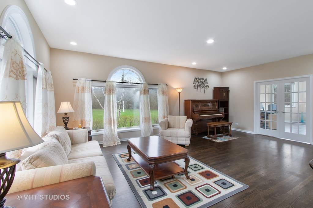 309 Dundee Road Barrington, Illinois 60010 - Image 4