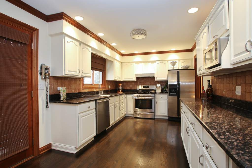606 Country Club Drive Itasca, Illinois 60143 - Image 3