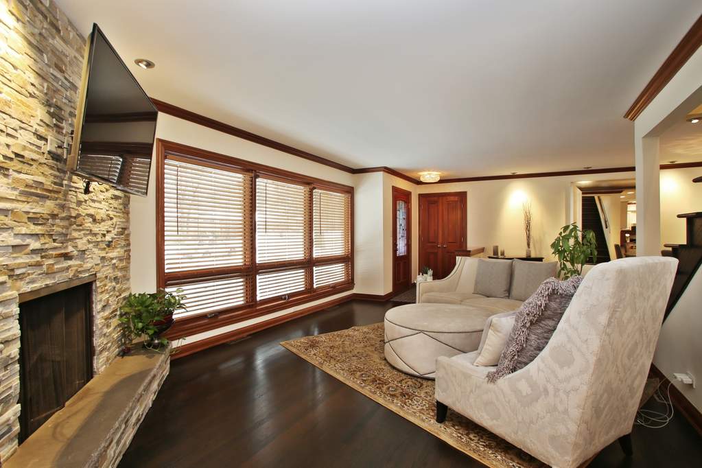 606 Country Club Drive Itasca, Illinois 60143 - Image 4