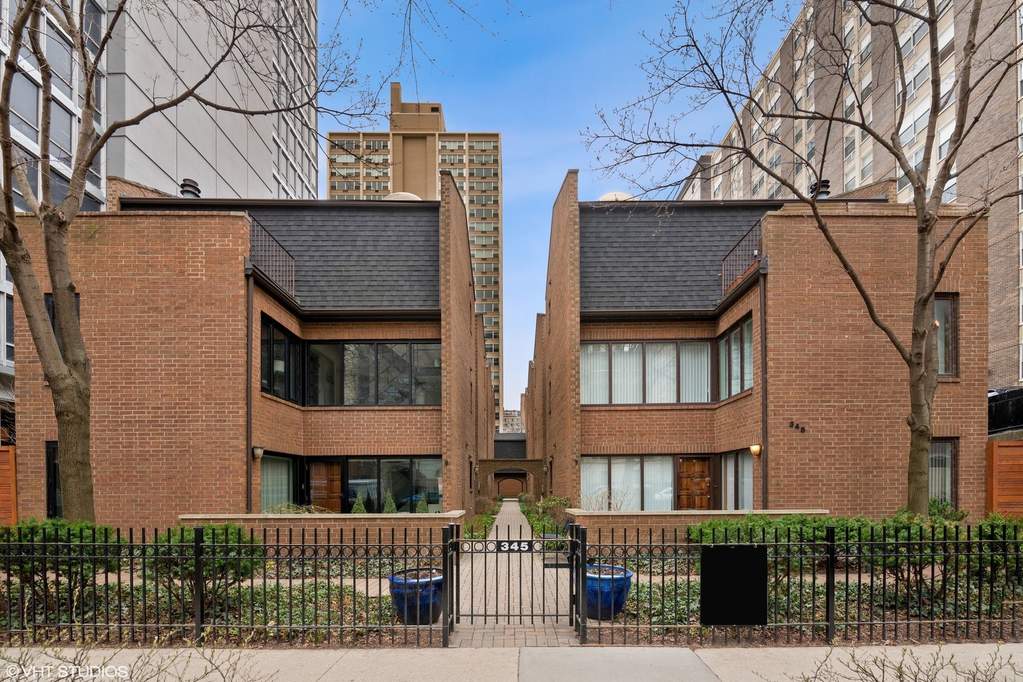 345 W Barry Avenue 1 Chicago, IL 60657 MLS 10366737 properties