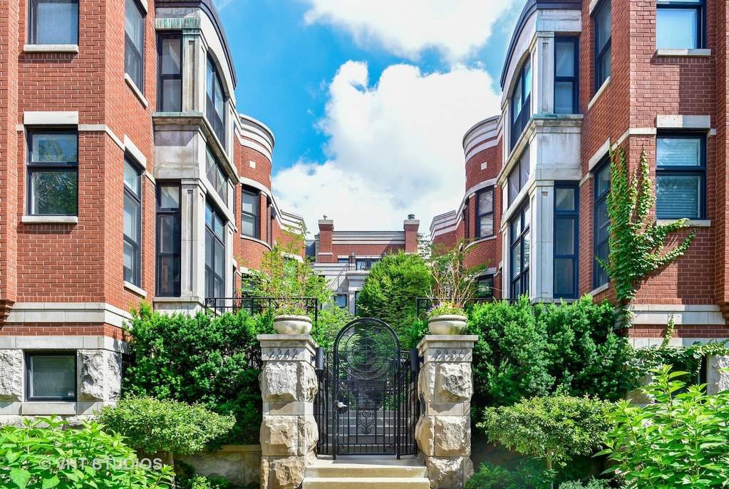 2340 W Wabansia Avenue #D2 Chicago, IL 60647 | MLS# 10379192 | @properties