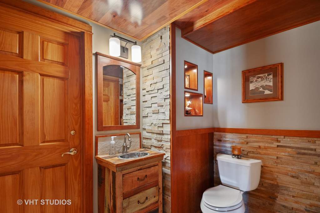23762 W Rosemont Lane Lake Villa, Illinois 60046 - 1/2 Bath in Lower Level