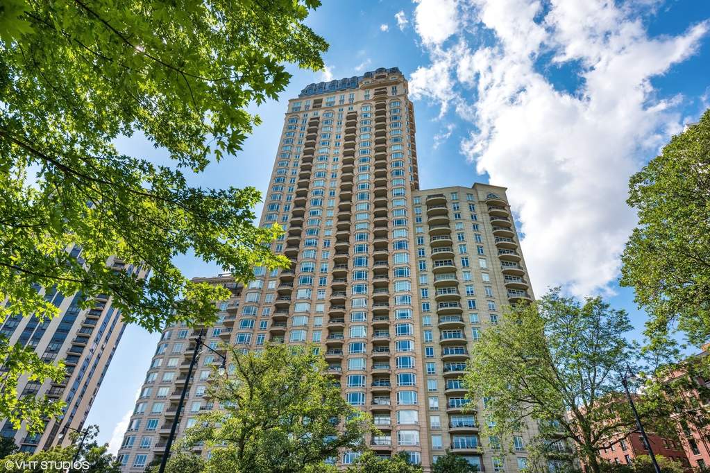2550 N Lakeview Avenue #N601 Chicago, Illinois 60614 - Image 1