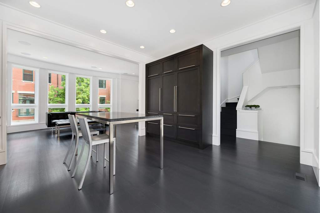 446 N Canal Street Chicago, Illinois 60654 - Image 10