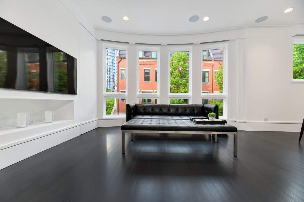 446 N Canal Street Chicago, Illinois 60654 - Image 12