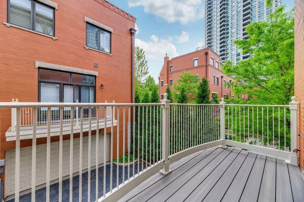 446 N Canal Street Chicago, Illinois 60654 - Image 18
