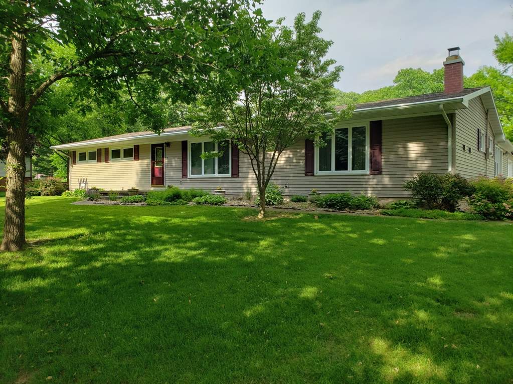 101 Magnolia Drive Villa Grove, IL 61956 MLS 10404193 properties