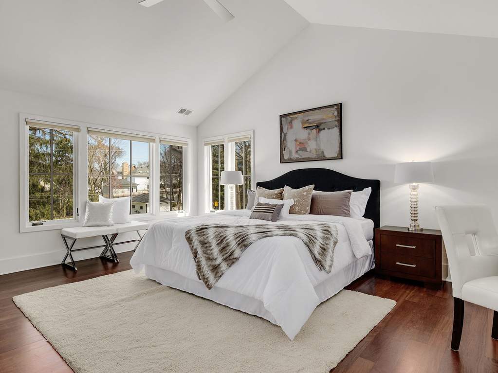 126 W 7th Street Hinsdale, Illinois 60521 - Master Bedroom