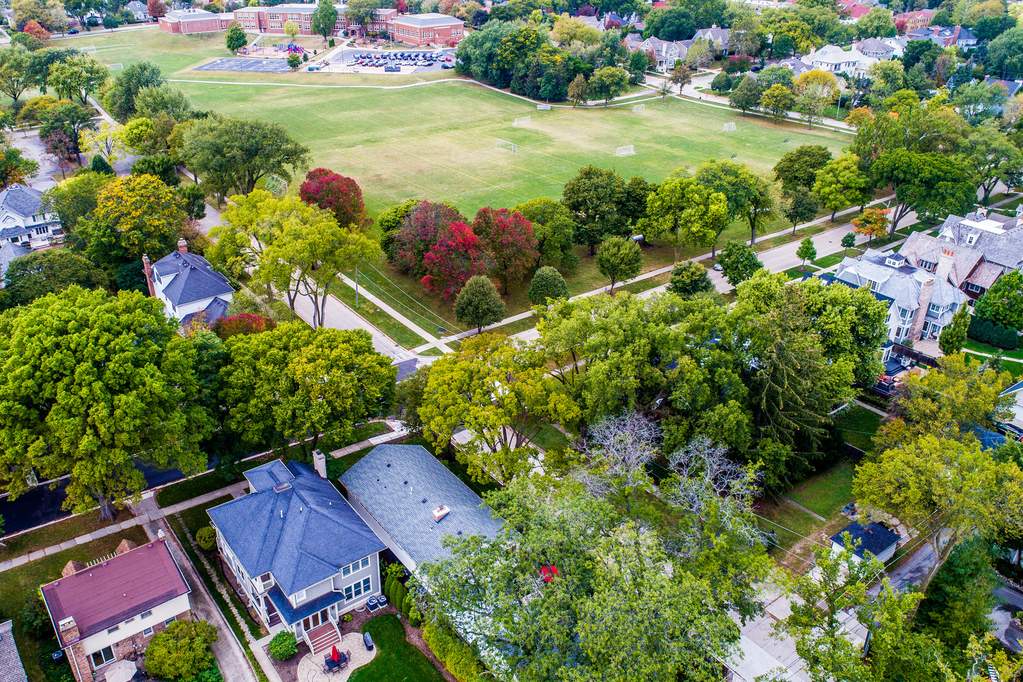 126 W 7th Street Hinsdale, Illinois 60521 - Aerial View