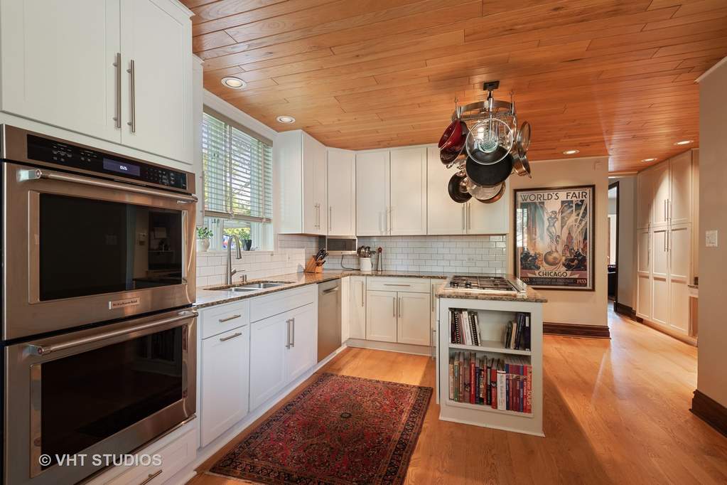 7406 N Sheridan Road Chicago, Illinois 60626 - Image 11