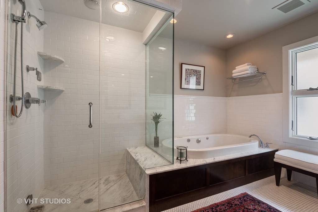 7406 N Sheridan Road Chicago, Illinois 60626 - Image 17