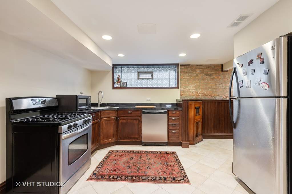 7406 N Sheridan Road Chicago, Illinois 60626 - Image 25