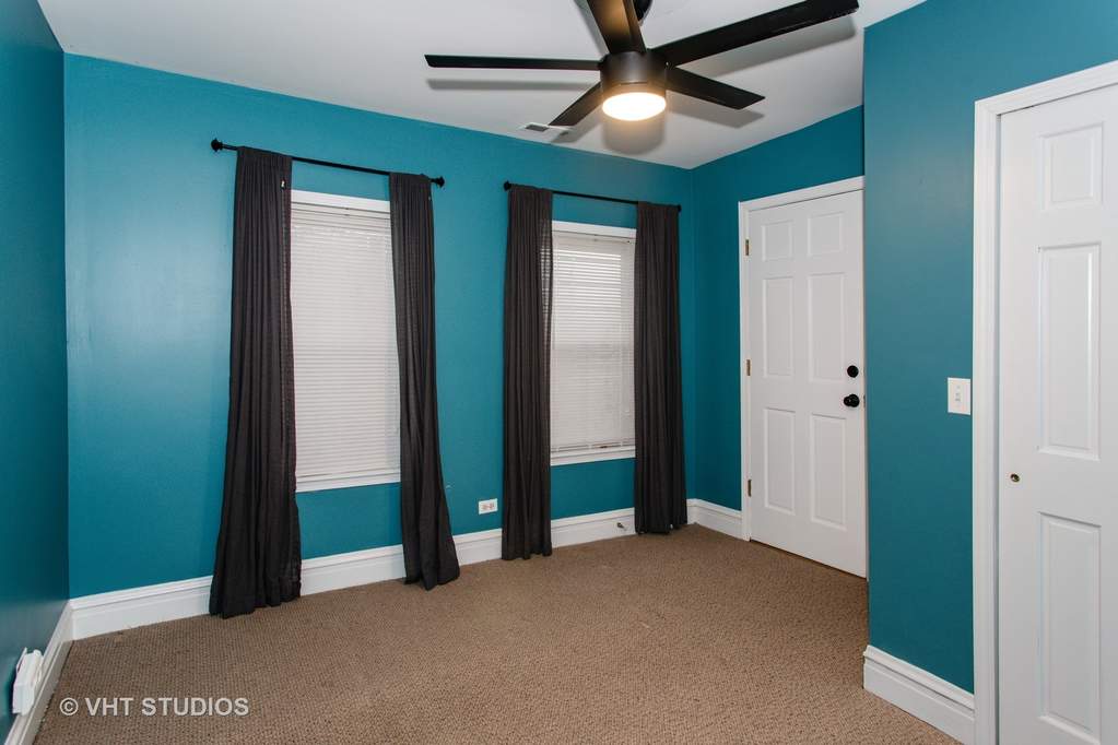 1952 N Bissell Street Chicago, Illinois 60614 - 2nd Bedroom 11X11