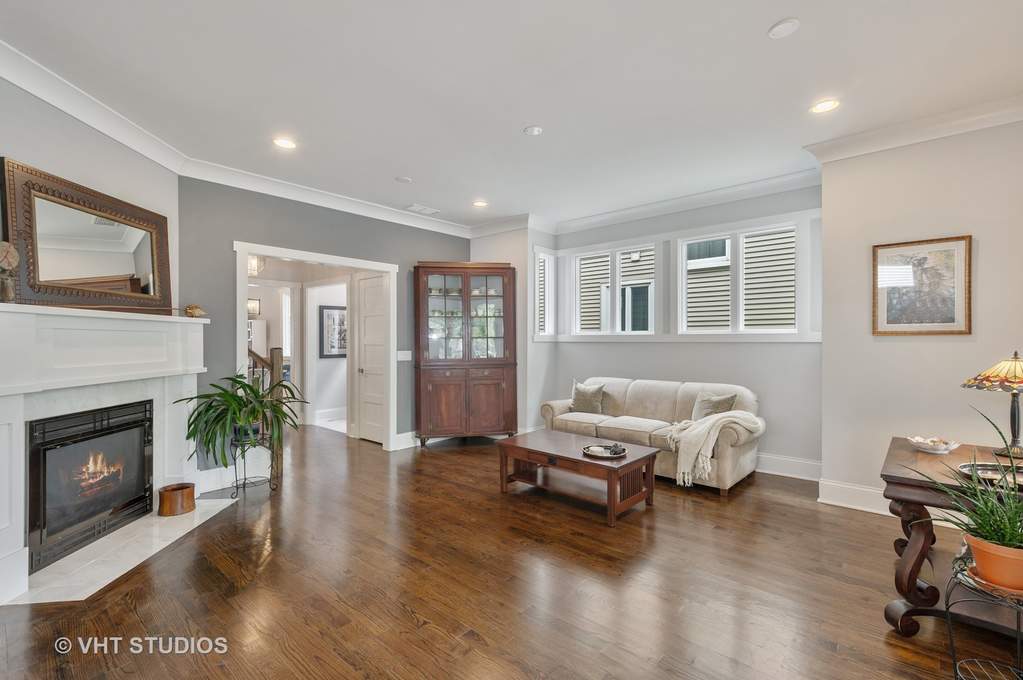 3839 N Kildare Avenue Chicago, Illinois 60641 - Image 11