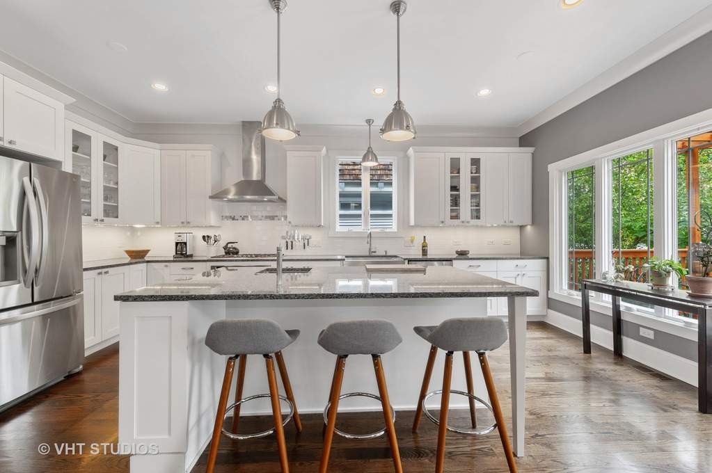 3839 N Kildare Avenue Chicago, Illinois 60641 - Image 15