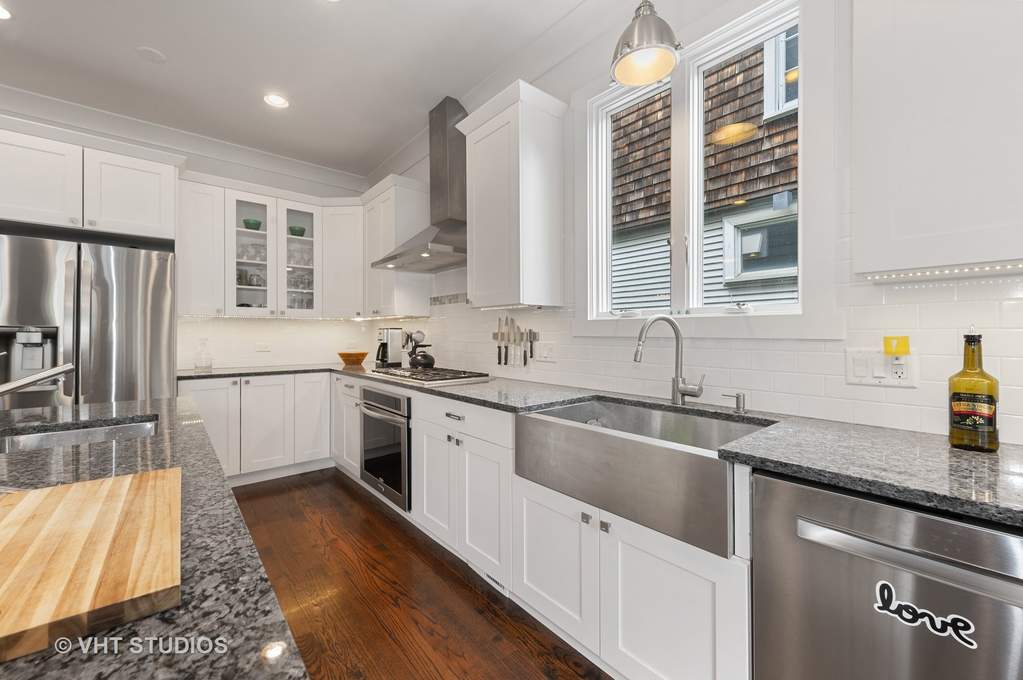 3839 N Kildare Avenue Chicago, Illinois 60641 - Image 16