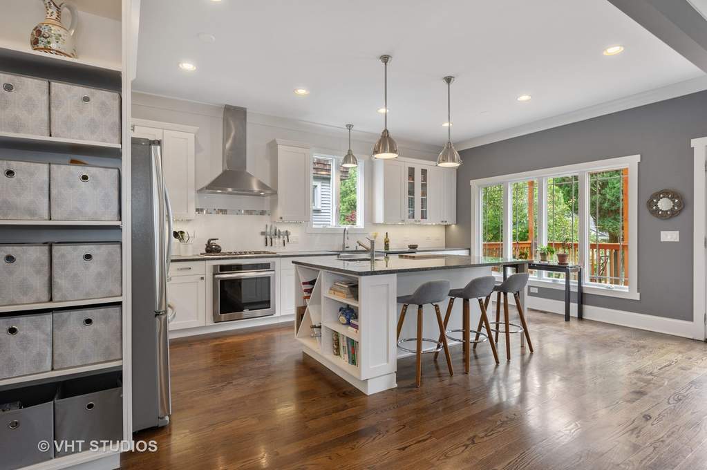 3839 N Kildare Avenue Chicago, Illinois 60641 - Image 17