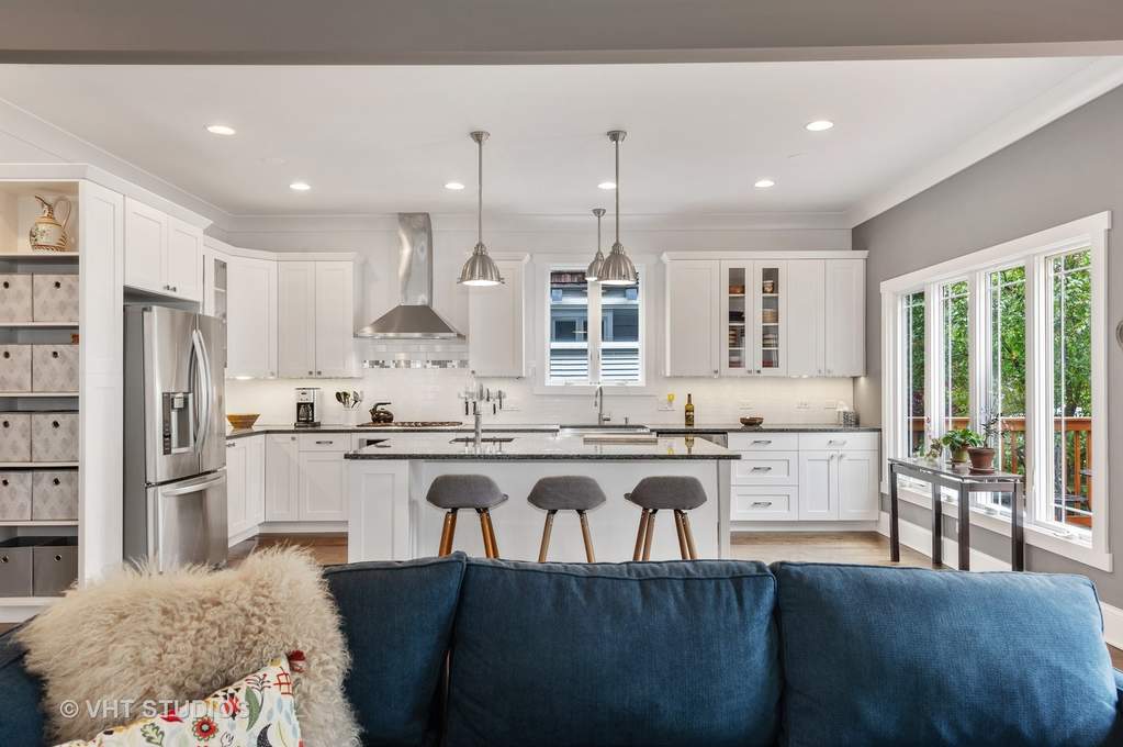 3839 N Kildare Avenue Chicago, Illinois 60641 - Image 20