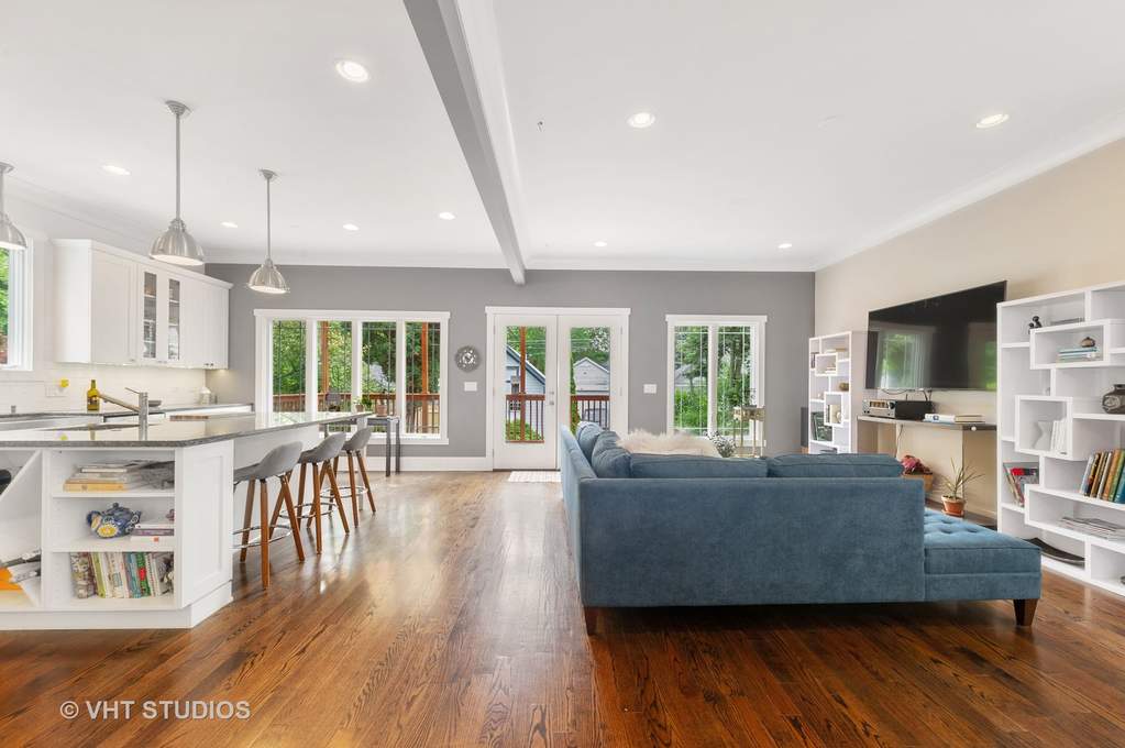 3839 N Kildare Avenue Chicago, Illinois 60641 - Image 28